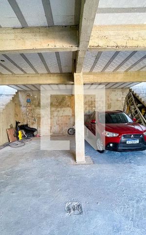 Casa à venda com 250m², 6 quartos e 8 vagasGaragem