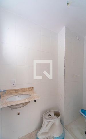 Apartamento à venda com 57m², 2 quartos e 1 vaga Apartamento à venda com 57m², 2 quartos e 1 vagaBanheiro do Quarto 2