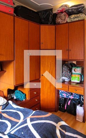 Casa à venda com 250m², 3 quartos e 3 vagas Casa à venda com 250m², 3 quartos e 3 vagasQuarto 02