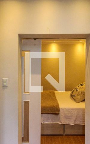Casa à venda com 250m², 3 quartos e 3 vagas Casa à venda com 250m², 3 quartos e 3 vagasSuíte