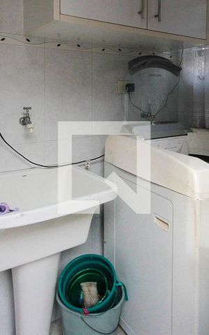 Casa à venda com 250m², 3 quartos e 3 vagas Casa à venda com 250m², 3 quartos e 3 vagasÁrea de Serviço