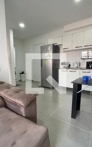 Apartamento à venda com 42m², 2 quartos e sem vaga Apartamento à venda com 42m², 2 quartos e sem vagaSala