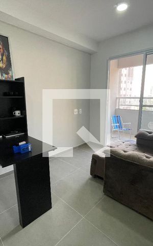 Apartamento à venda com 42m², 2 quartos e sem vaga Apartamento à venda com 42m², 2 quartos e sem vagaSala