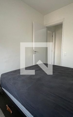 Apartamento à venda com 42m², 2 quartos e sem vaga Apartamento à venda com 42m², 2 quartos e sem vagaquarto 1