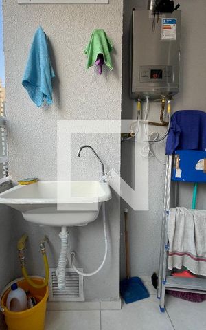 Apartamento à venda com 42m², 2 quartos e sem vaga Apartamento à venda com 42m², 2 quartos e sem vagaVaranda e área de serviço