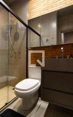 Apartamento à venda com 48m², 1 quarto e 1 vaga Apartamento à venda com 48m², 1 quarto e 1 vagaDetalhe do banheiro social