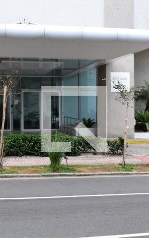 Studio para alugar com 33m², 1 quarto e sem vagaFachada