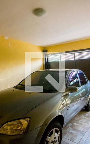 Casa à venda com 174m², 3 quartos e 2 vagas Casa à venda com 174m², 3 quartos e 2 vagasGaragem