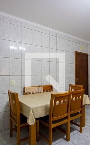 Casa à venda com 174m², 3 quartos e 2 vagas Casa à venda com 174m², 3 quartos e 2 vagasCopa/Cozinha