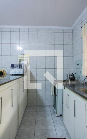 Casa à venda com 174m², 3 quartos e 2 vagas Casa à venda com 174m², 3 quartos e 2 vagasCopa/Cozinha