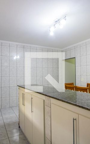 Casa à venda com 174m², 3 quartos e 2 vagas Casa à venda com 174m², 3 quartos e 2 vagasCopa/Cozinha