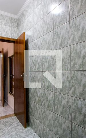 Casa à venda com 174m², 3 quartos e 2 vagas Casa à venda com 174m², 3 quartos e 2 vagasBanheiro do quarto 1