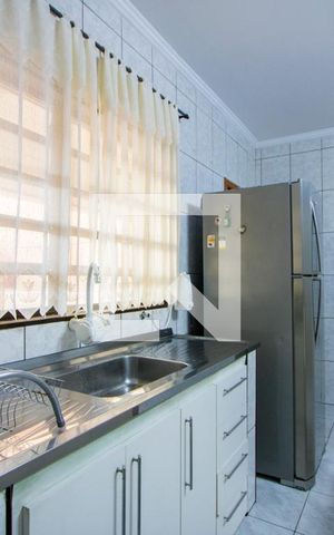 Casa à venda com 174m², 3 quartos e 2 vagas Casa à venda com 174m², 3 quartos e 2 vagasCopa/Cozinha