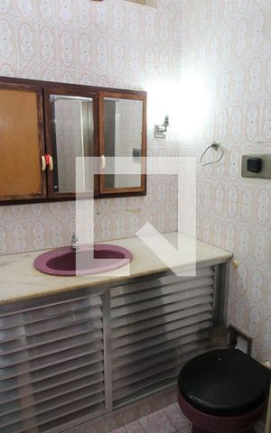 Apartamento à venda com 71m², 3 quartos e sem vagaBanheiro