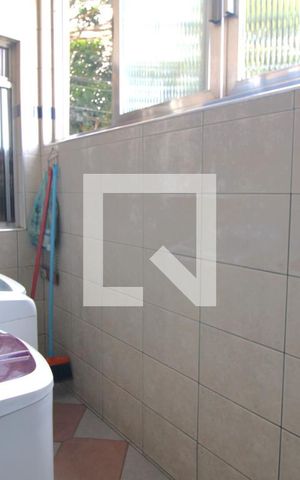 Casa à venda com 268m², 5 quartos e 3 vagasCozinha