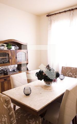 Casa de condomínio à venda com 117m², 4 quartos e 2 vagas Casa de condomínio à venda com 117m², 4 quartos e 2 vagasSala