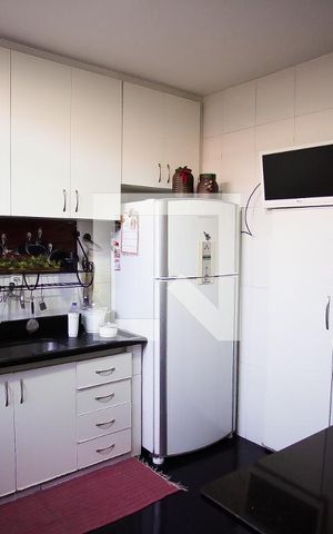 Casa de condomínio à venda com 117m², 4 quartos e 2 vagas Casa de condomínio à venda com 117m², 4 quartos e 2 vagasCozinha