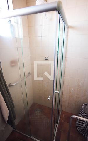 Casa de condomínio à venda com 117m², 4 quartos e 2 vagas Casa de condomínio à venda com 117m², 4 quartos e 2 vagasBanheiro 1
