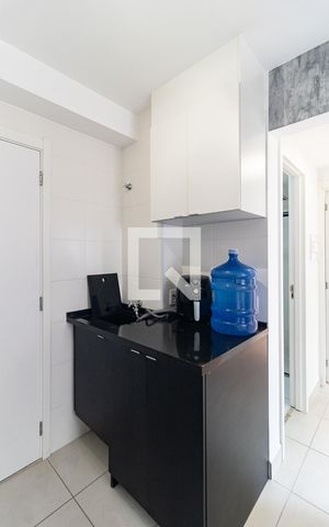 Apartamento à venda com 33m², 2 quartos e sem vaga Apartamento à venda com 33m², 2 quartos e sem vagaLavanderia