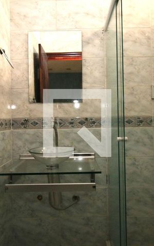 Casa à venda com 220m², 3 quartos e 1 vagaBanheiro da Suíte 2