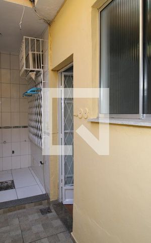 Casa à venda com 220m², 3 quartos e 1 vagaÁrea de Serviço