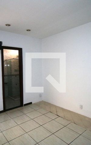 Casa à venda com 220m², 3 quartos e 1 vagaQuarto 3 - Suíte