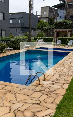 Apartamento à venda com 51m², 2 quartos e 1 vaga Apartamento à venda com 51m², 2 quartos e 1 vagaÁrea comum - Piscina