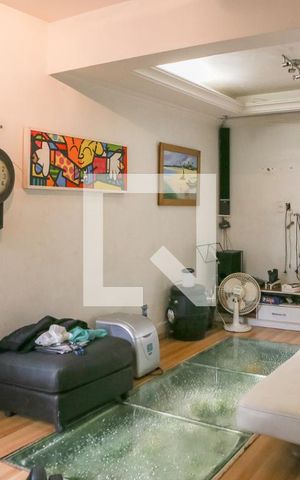 Casa para alugar com 300m², 5 quartos e 1 vaga Casa para alugar com 300m², 5 quartos e 1 vagaSala