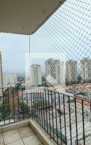 Apartamento à venda com 97m², 3 quartos e 1 vaga Apartamento à venda com 97m², 3 quartos e 1 vagaVaranda