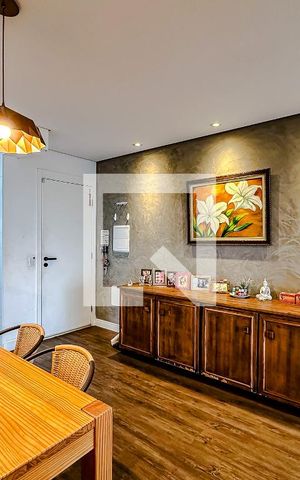 Apartamento à venda com 72m², 2 quartos e 1 vagaSala