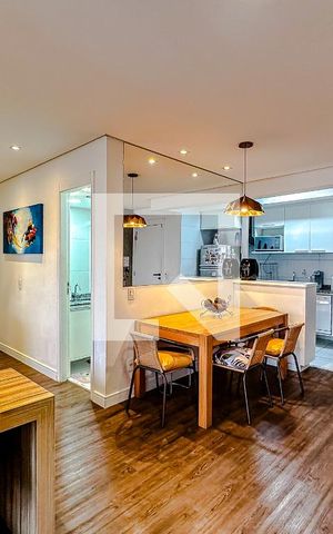 Apartamento à venda com 72m², 2 quartos e 1 vagaSala