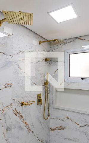 Casa à venda com 219m², 3 quartos e 5 vagasBanheiro da Suíte