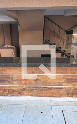 Casa à venda com 390m², 5 quartos e 8 vagas Casa à venda com 390m², 5 quartos e 8 vagasÁrea comum