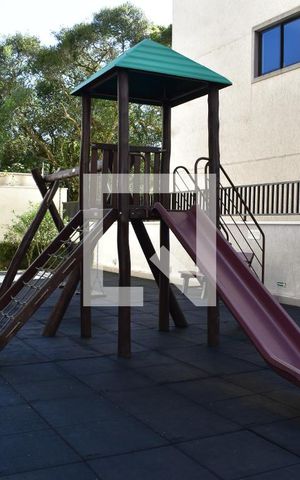 Apartamento à venda com 74m², 3 quartos e 2 vagasÁrea comum - Playground