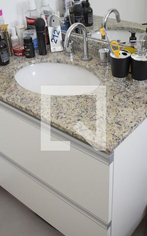 Apartamento à venda com 74m², 3 quartos e 2 vagasBanheiro Suíte