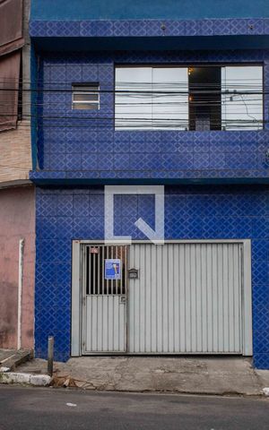 Casa à venda com 124m², 4 quartos e 2 vagasFachada
