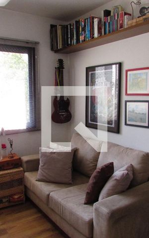 Apartamento à venda com 112m², 2 quartos e 2 vagasSala de TV