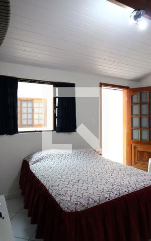 Casa à venda com 195m², 3 quartos e 3 vagasSuíte 2