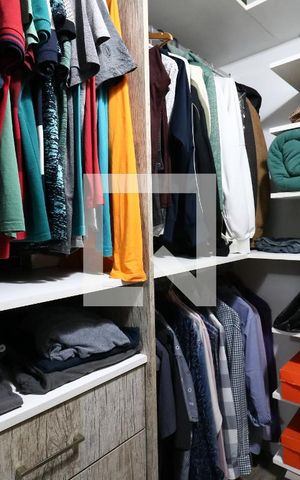 Casa à venda com 195m², 3 quartos e 3 vagasCloset da Suíte 1