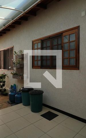 Casa à venda com 195m², 3 quartos e 3 vagasQuintal