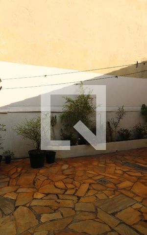 Casa à venda com 195m², 3 quartos e 3 vagasQuintal