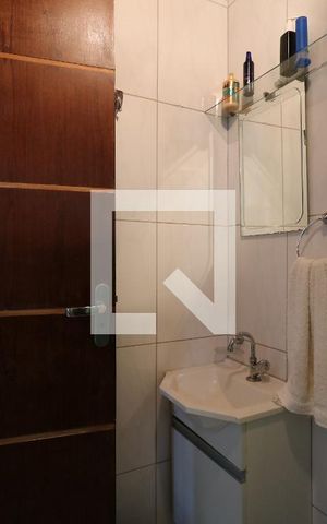 Casa à venda com 195m², 3 quartos e 3 vagasBanheiro da Suíte 2