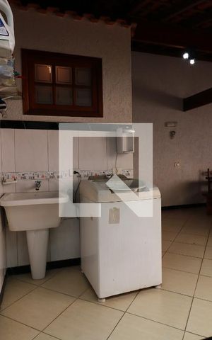 Casa à venda com 195m², 3 quartos e 3 vagasÁrea de Serviço