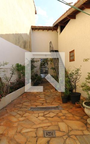 Casa à venda com 195m², 3 quartos e 3 vagasQuintal