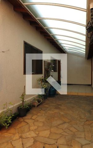 Casa à venda com 195m², 3 quartos e 3 vagasQuintal