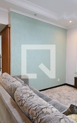 Casa à venda com 195m², 3 quartos e 3 vagasCorredor