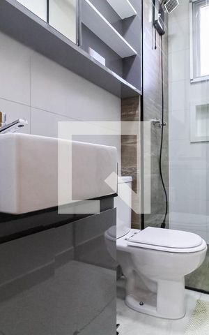 Apartamento à venda com 105m², 3 quartos e 2 vagas Apartamento à venda com 105m², 3 quartos e 2 vagasBanheiro da suíte