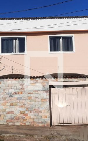 Casa à venda com 180m², 4 quartos e 2 vagas Casa à venda com 180m², 4 quartos e 2 vagasFachada