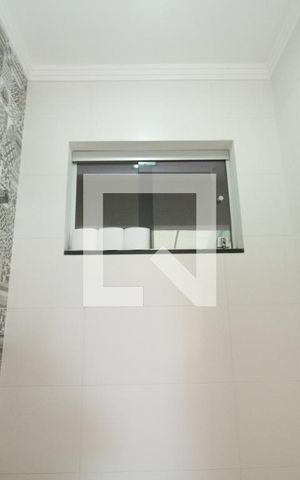 Casa à venda com 180m², 4 quartos e 2 vagas Casa à venda com 180m², 4 quartos e 2 vagasLavabo