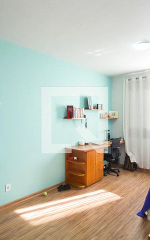 Casa à venda com 180m², 4 quartos e 2 vagas Casa à venda com 180m², 4 quartos e 2 vagasQuarto 3